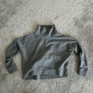 Zella pullover size medium